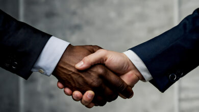 de renégocier les contrats miniers en Afrique.