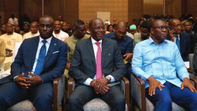 M. Sayouba Ouédraogo, directeur général d’AFG Bank Mali, M. Sionlé Yeo, directeur général du Groupe AFG Holding et le Professeur Amadou Keïta, ministre des Mines du Mali.